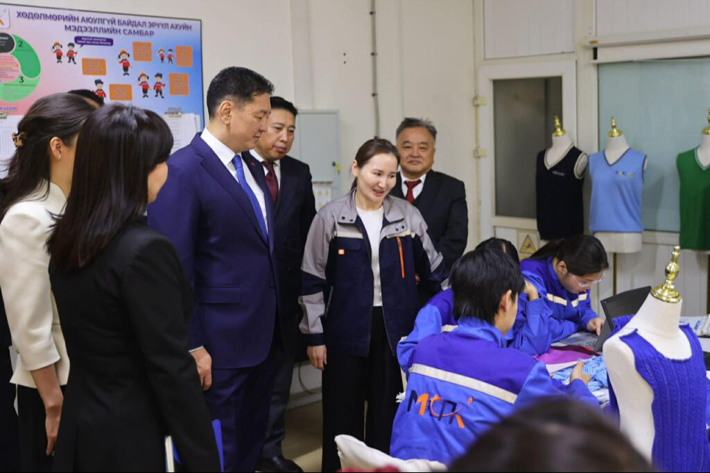 Мэргэжлийн боловсрол, сургалтын байгууллагыг бүх талаар дэмжинэ